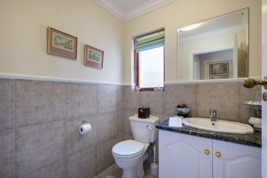4 Bedroom Property for Sale in Lower Robberg Western Cape
